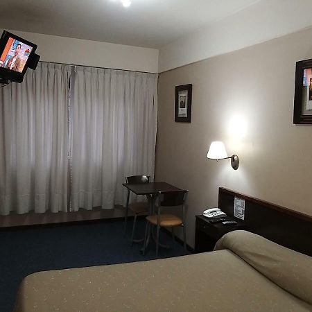 Hotel Carrara Buenos Aires Exterior photo